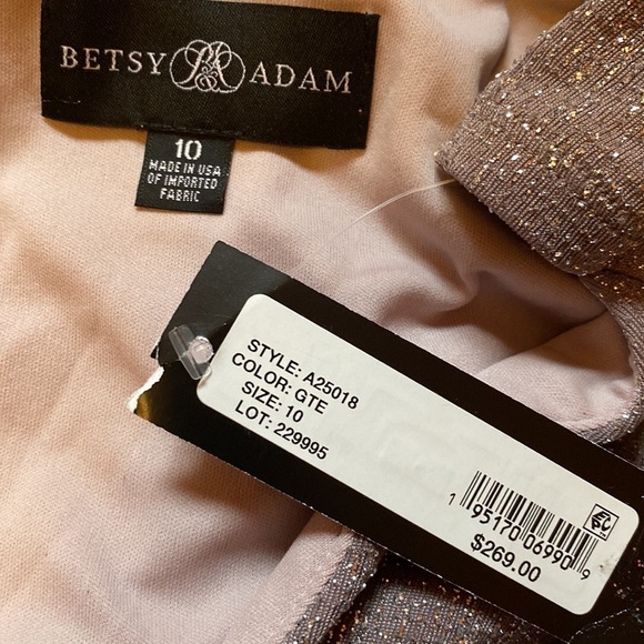 BETSY & ADAM V-neck Long Sleeve Metallic Ruffled Slit-Hem Gown in Granite - Picture 4 of 4